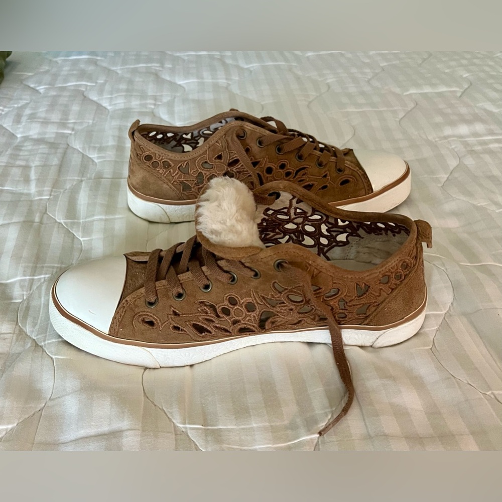 Cutest UGG ‘cut out’ suede tennis shoes ever! Size US 7.5